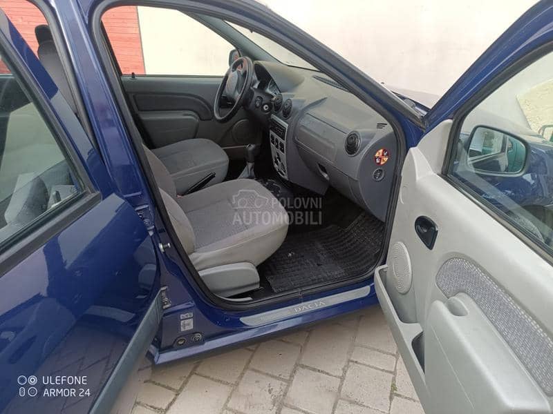 Dacia Logan 
