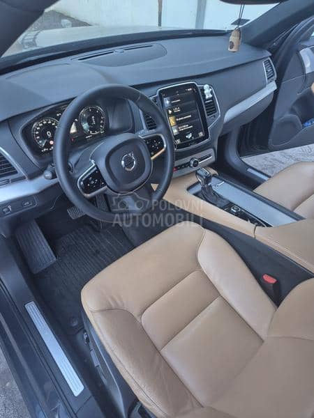Volvo XC90  Volvo XC90