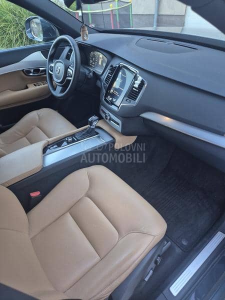 Volvo XC90  Volvo XC90