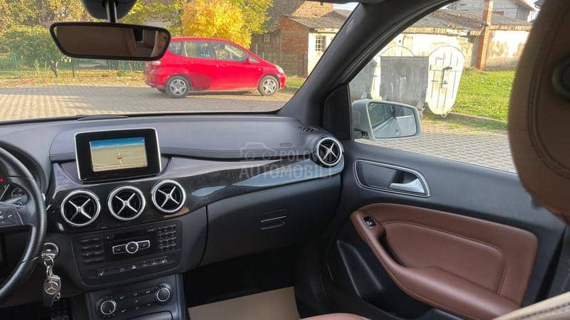 Mercedes Benz B 180 1.8CDI/AVANGARD Mercedes Benz B 180 1.8CDI/AVANGARD