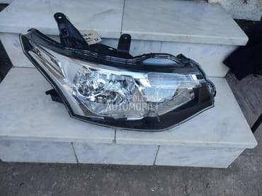 far desni za Mitsubishi Outlander