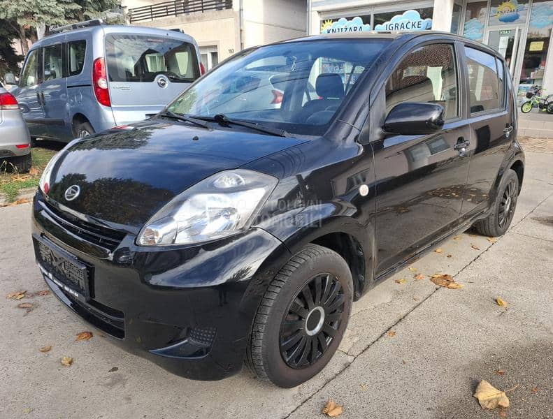 Daihatsu Sirion 1.0