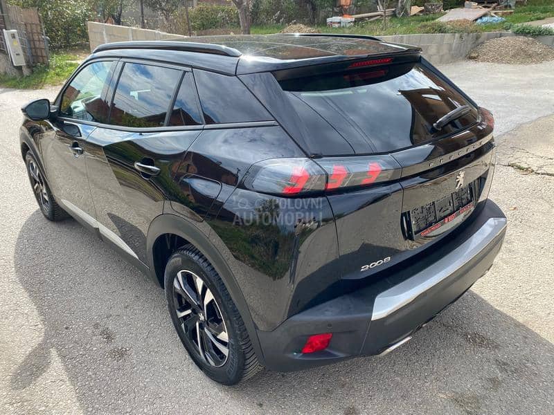 Peugeot 2008 1.2 ALLURE VIR AUT