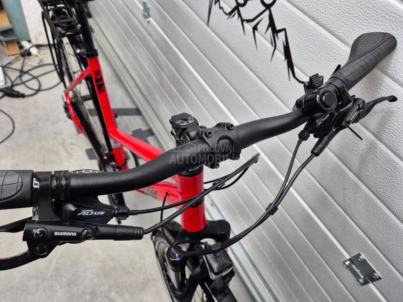 KTM AVENZA 27 DISC 51cm TOP