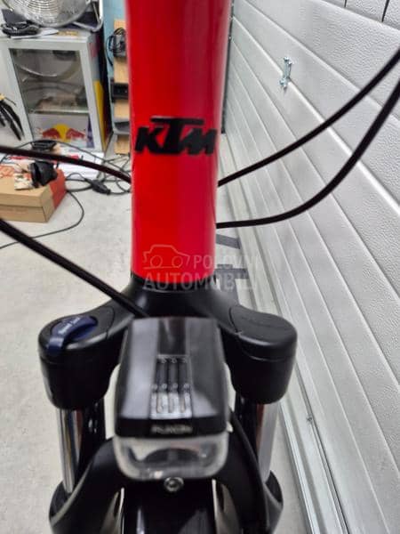 KTM AVENZA 27 DISC 51cm TOP