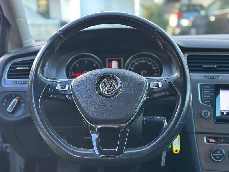 Volkswagen Golf 7 1.6TDI/HighLine/Led