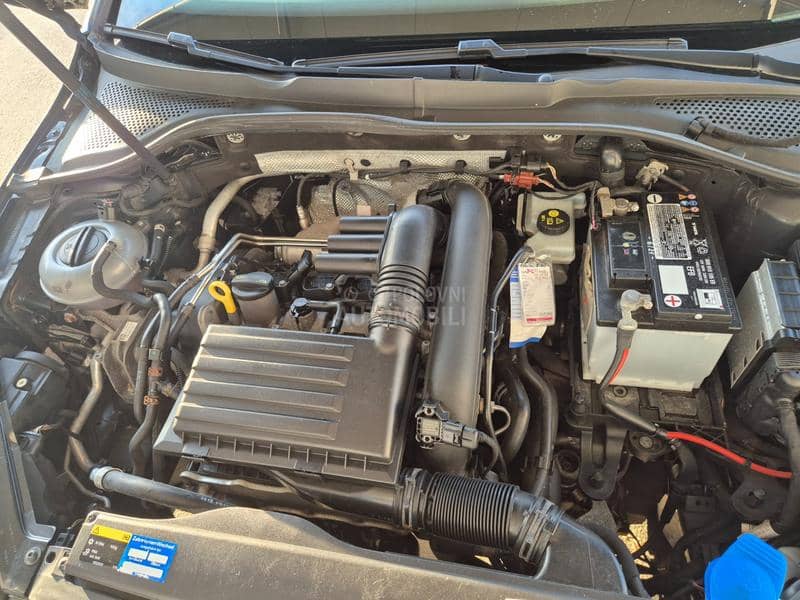 Volkswagen Golf 6 1.2 b