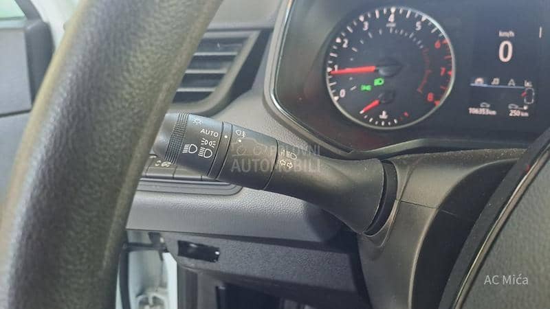 Renault Clio 1.0 NAV LED USB KAM