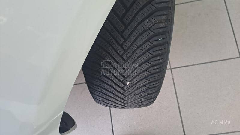 Renault Clio 1.0 NAV LED USB KAM