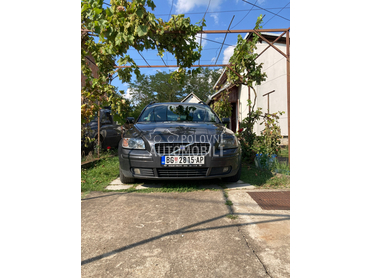 Volvo V50 