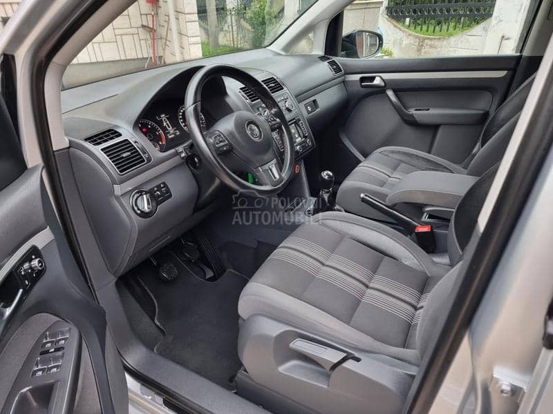 Volkswagen Touran 2.0TDI MATCH KA0 N0V