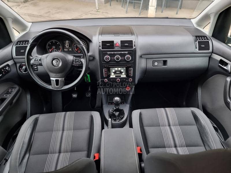 Volkswagen Touran 2.0TDI MATCH KA0 N0V