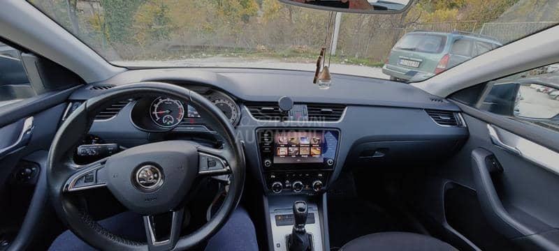 Škoda Octavia 1.5 G-Tec DSG/NAV