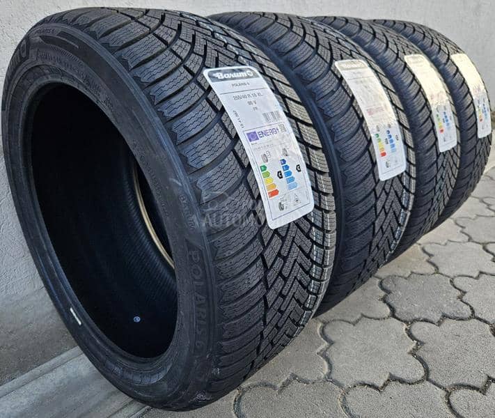 Barum 255/40 R18 Zimska