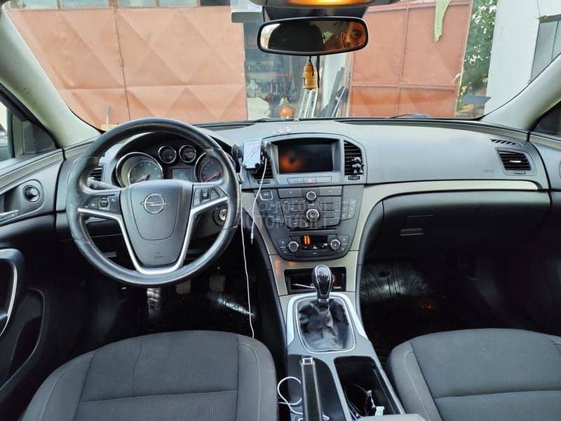 Opel Insignia  Opel Insignia