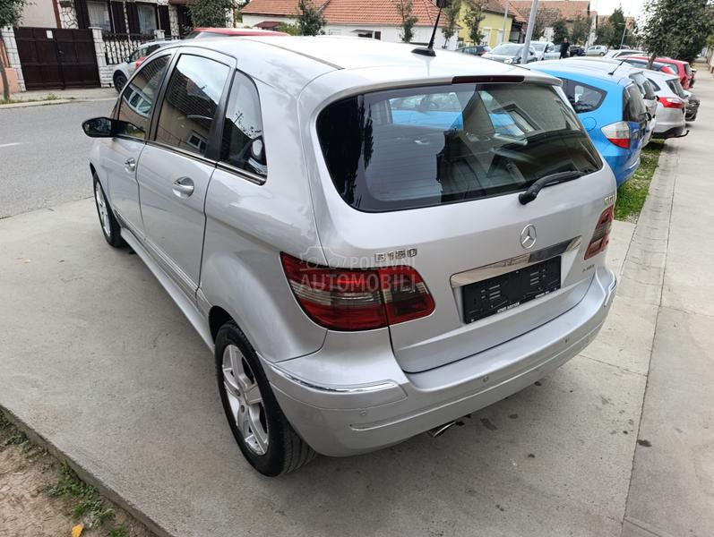 Mercedes Benz B 180  Mercedes Benz B 180
