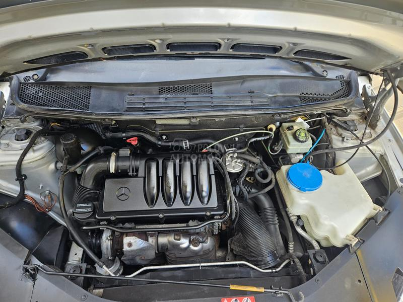 Mercedes Benz B 180  Mercedes Benz B 180