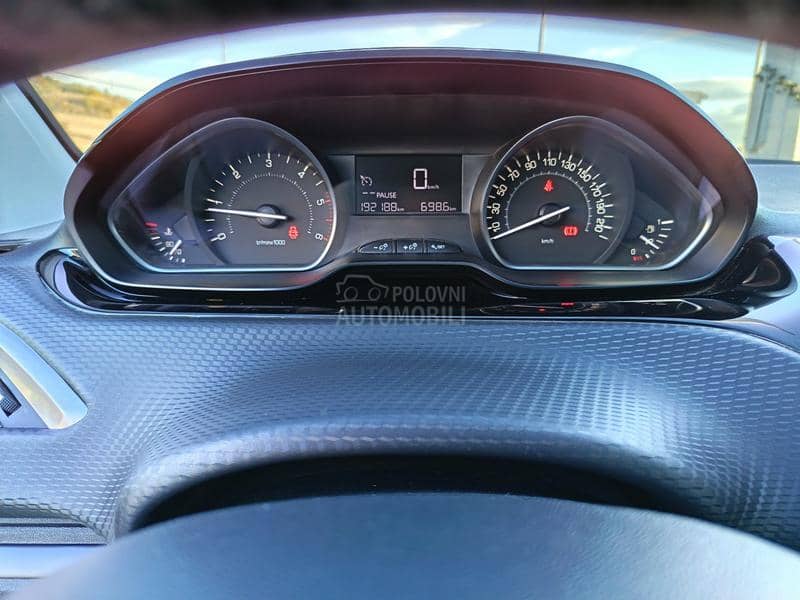 Peugeot 2008 1.6BLUEHDI