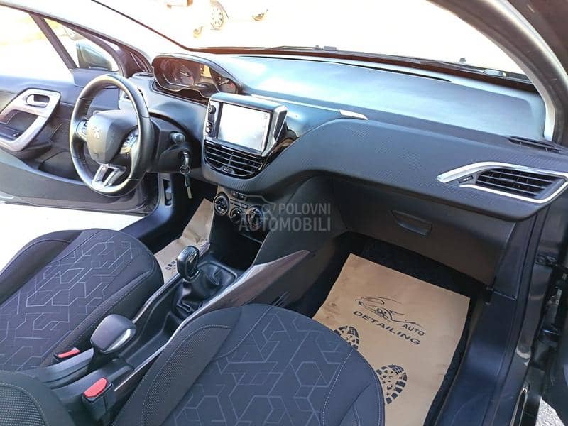 Peugeot 2008 1.6BLUEHDI