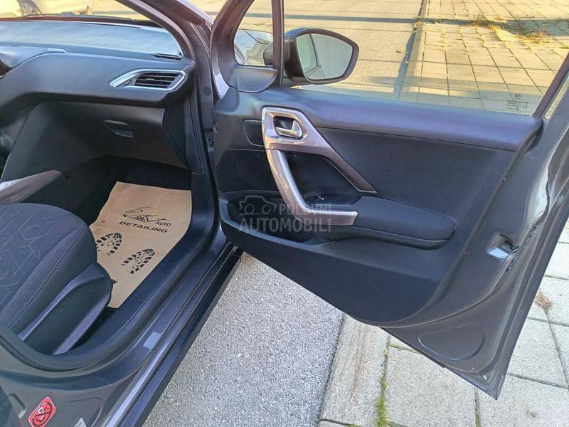 Peugeot 2008 1.6BLUEHDI