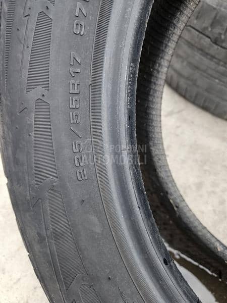 Dunlop 225/55 R17 Zimska