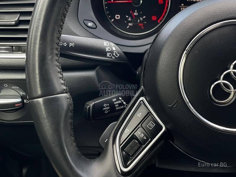 Audi Q3 S-LINE/AUTO/PANO
