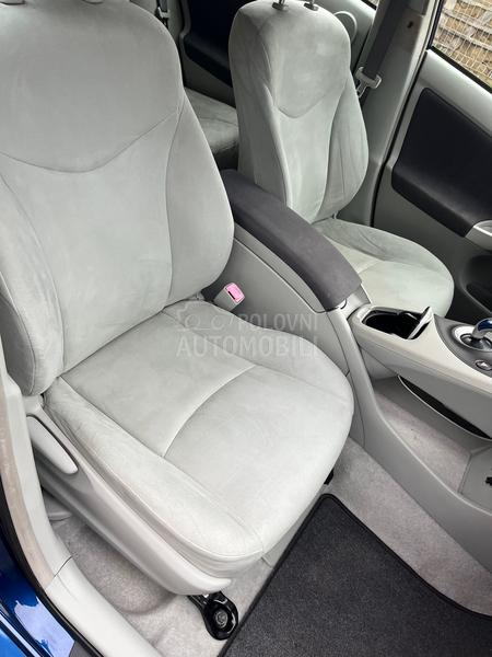 Toyota Prius Hybrid CH