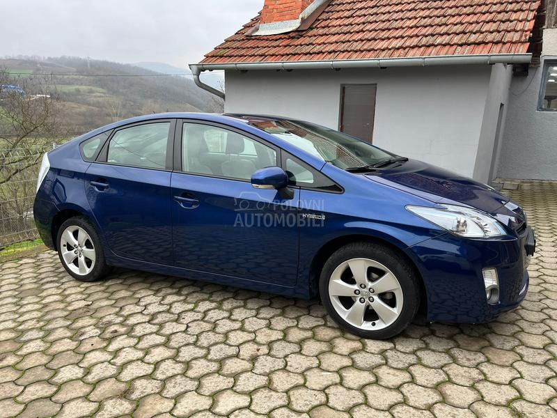 Toyota Prius Hybrid CH