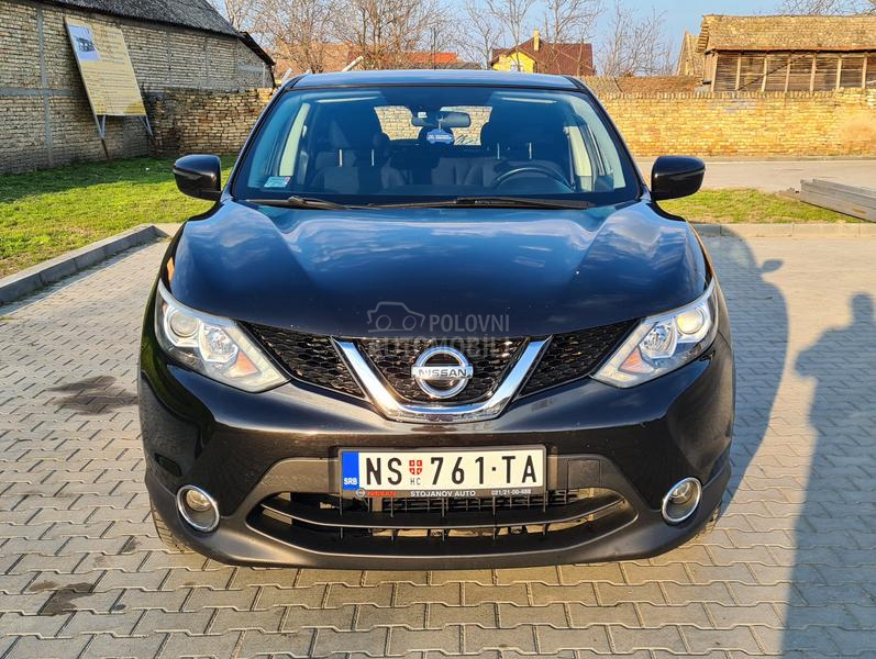 Nissan Qashqai  Nissan Qashqai
