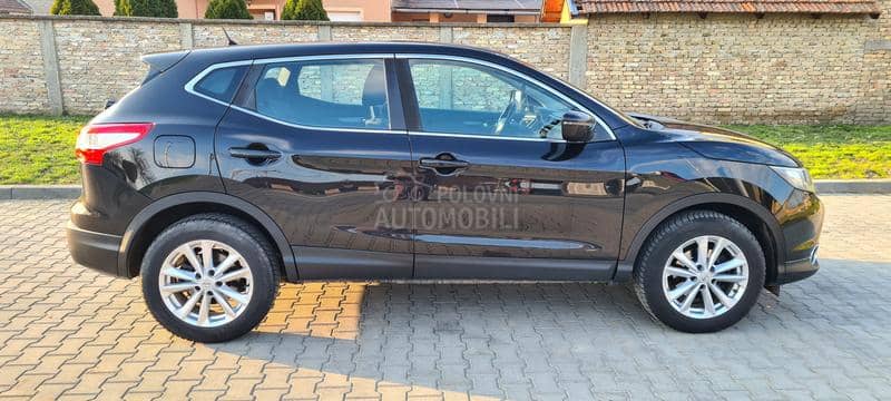 Nissan Qashqai  Nissan Qashqai