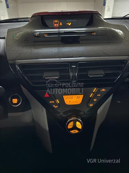 Toyota iQ 1.33i Matik JBL Toyota iQ 1.33i Matik JBL