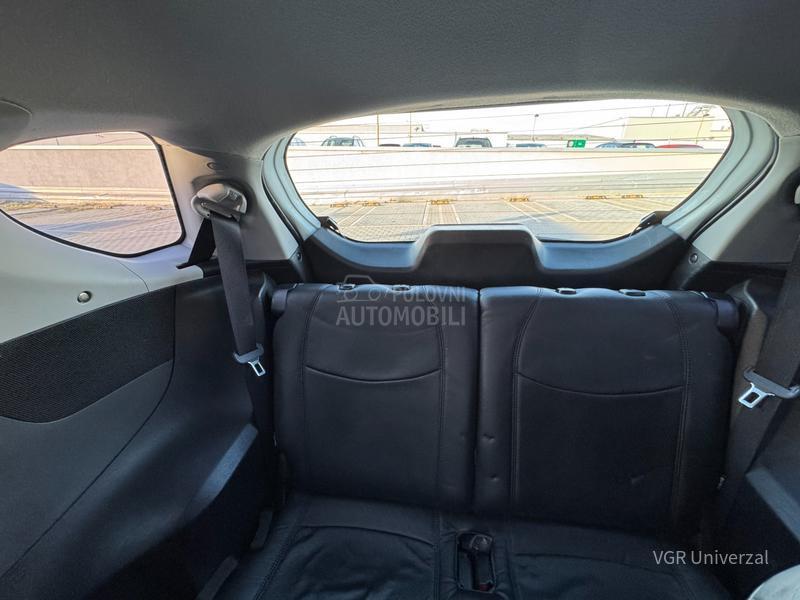 Toyota iQ 1.33i Matik JBL Toyota iQ 1.33i Matik JBL