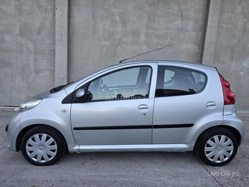 Peugeot 107 1.0b. 5 vra ta