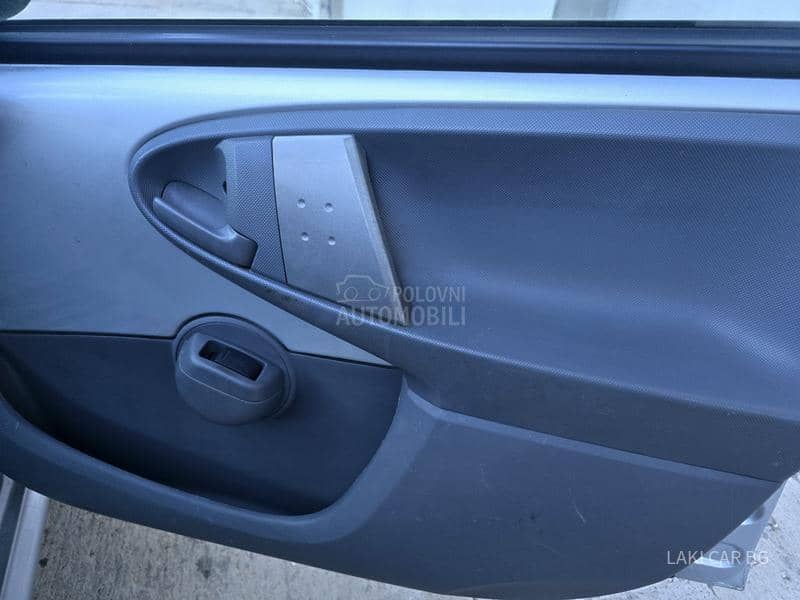 Peugeot 107 1.0b. 5 vra ta