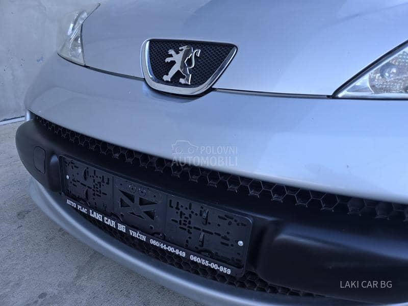 Peugeot 107 1.0b. 5 vra ta