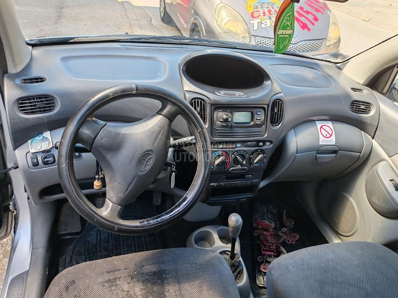 Toyota Yaris Verso 
