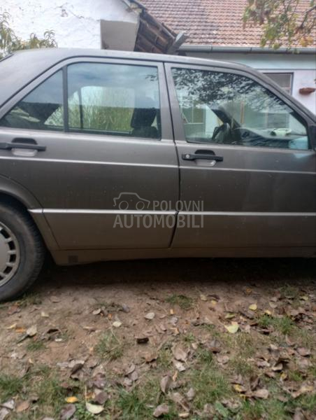 Mercedes Benz 190 