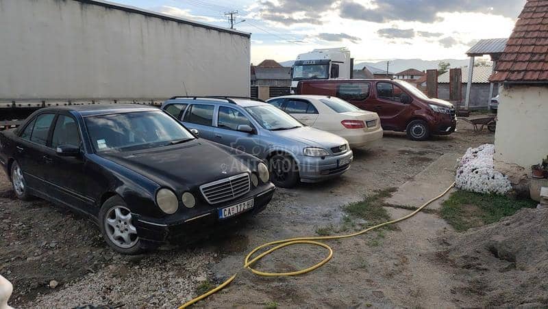 Mercedes Benz 190 