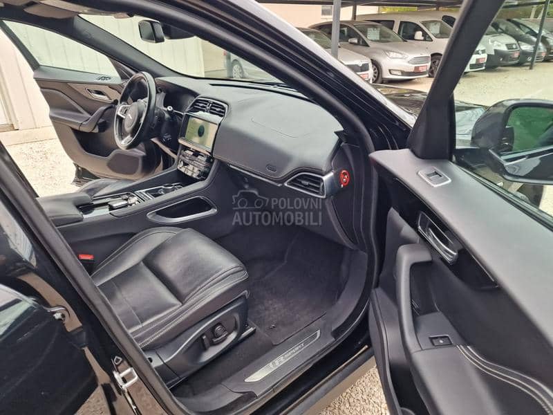 Jaguar F pace 