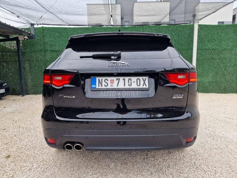 Jaguar F pace 