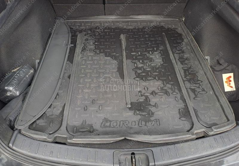 Toyota Corolla 1.8 Hybrid Aut Toyota Corolla 1.8 Hybrid Aut