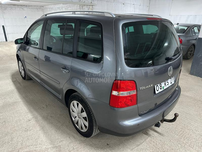 Volkswagen Touran 