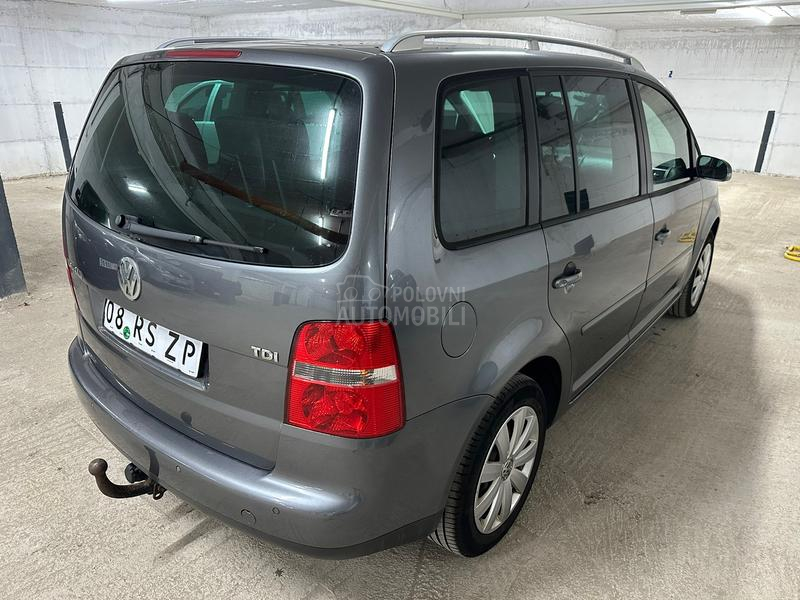 Volkswagen Touran 
