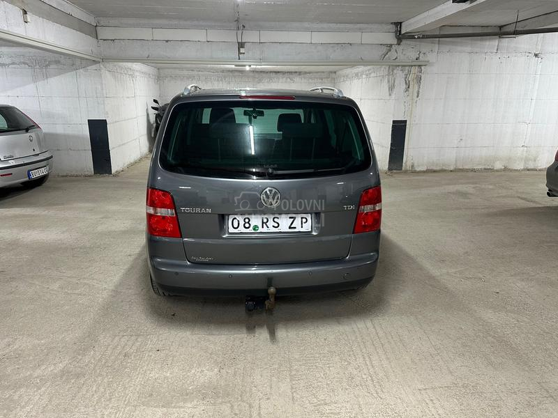 Volkswagen Touran 