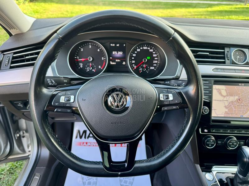 Volkswagen Passat B8 1.6TDI DSG HIGHLINE Volkswagen Passat B8 1.6TDI DSG HIGHLINE