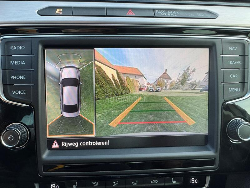 Volkswagen Passat B8 1.6TDI DSG HIGHLINE Volkswagen Passat B8 1.6TDI DSG HIGHLINE