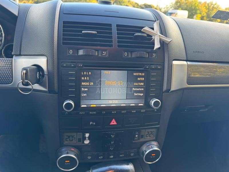 Volkswagen Touareg 3.0tdi