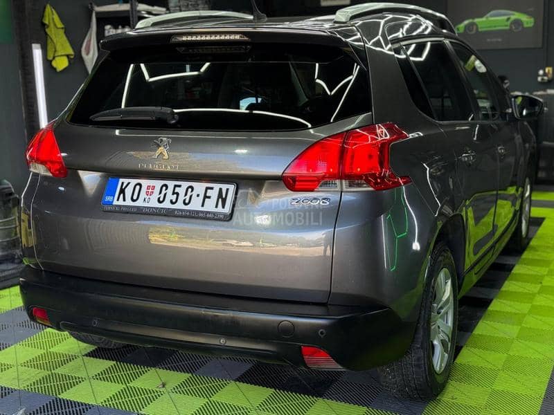 Peugeot 2008 1.2B/reg1str. 1 g0d Peugeot 2008 1.2B/reg1str. 1 g0d