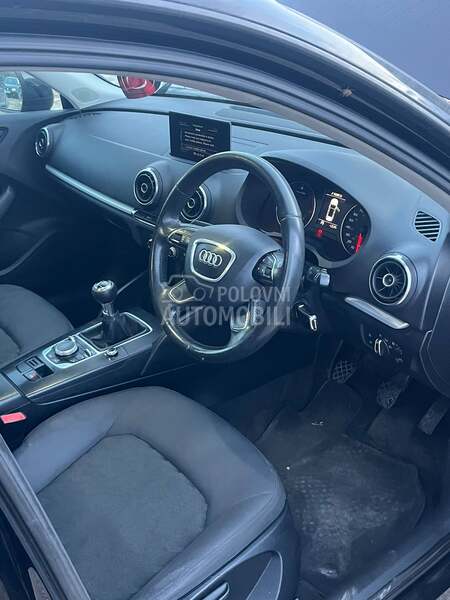 Kompletan auto u delovima