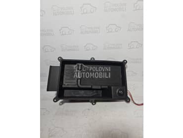 A4 A5 8W PUNJAČ MOBILNI za Audi A4, A5 od 2016. do 2023. god.